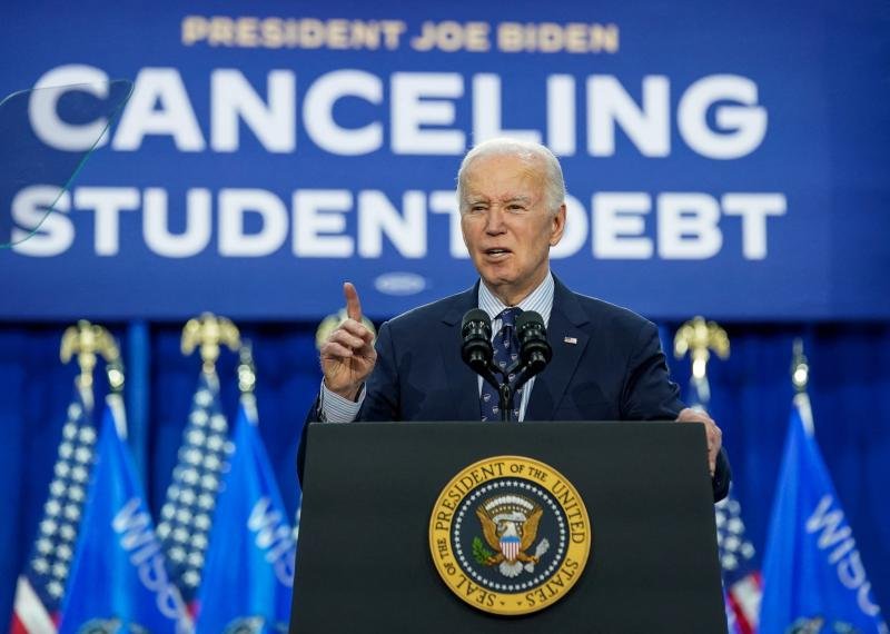 Biden Defies SCOTUS With Forgiving Student DEbT. It's a Vote Buying Scam